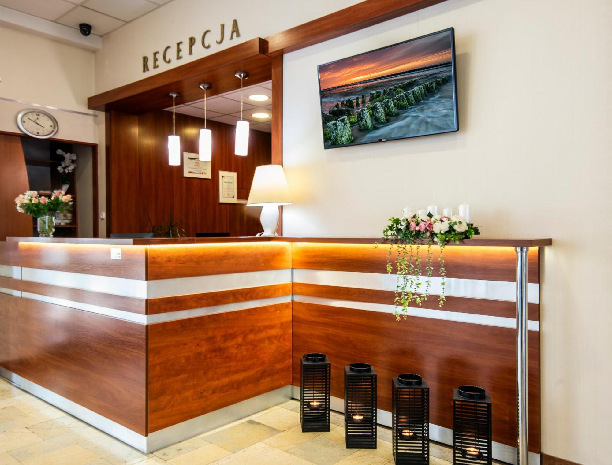 Interferie Cechsztyn Hotel Ustronie Morskie Kültér fotó