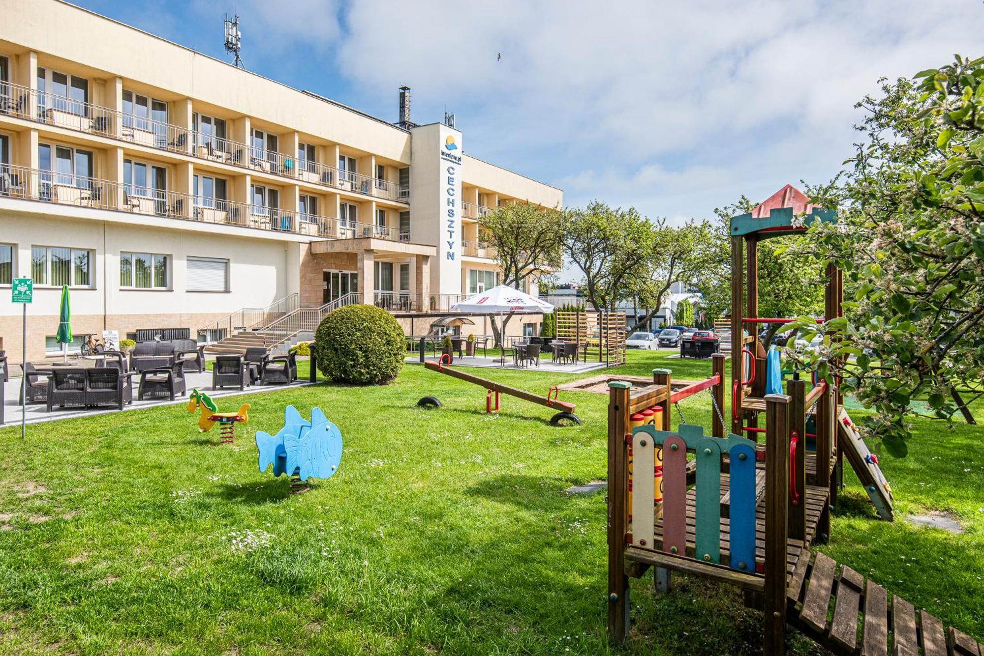 Interferie Cechsztyn Hotel Ustronie Morskie Kültér fotó