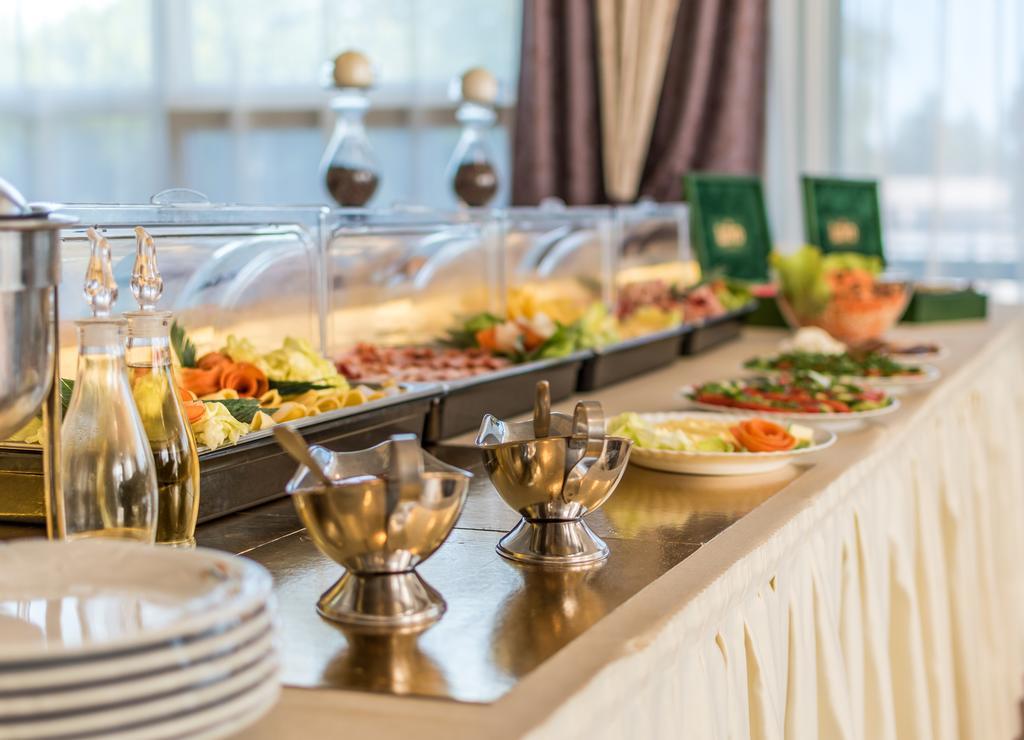 Interferie Cechsztyn Hotel Ustronie Morskie Kültér fotó