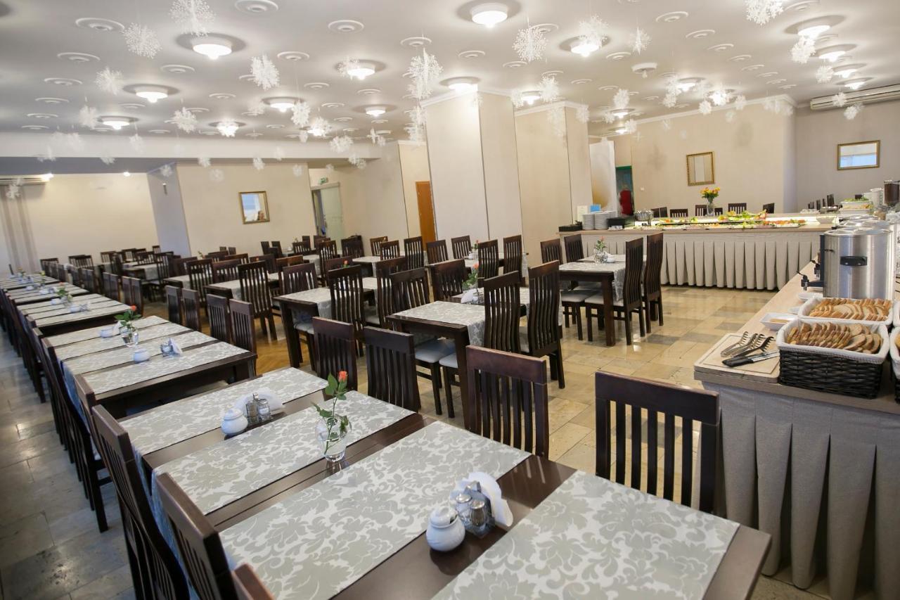 Interferie Cechsztyn Hotel Ustronie Morskie Kültér fotó